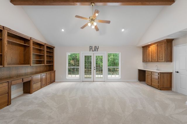 302 W Charlottesville Avenue, Colleyville, TX 76034