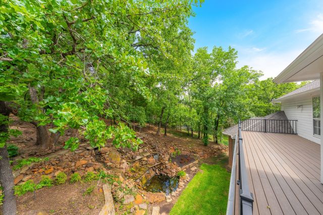 302 W Charlottesville Avenue, Colleyville, TX 76034