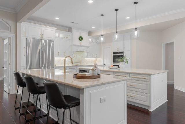 302 W Charlottesville Avenue, Colleyville, TX 76034