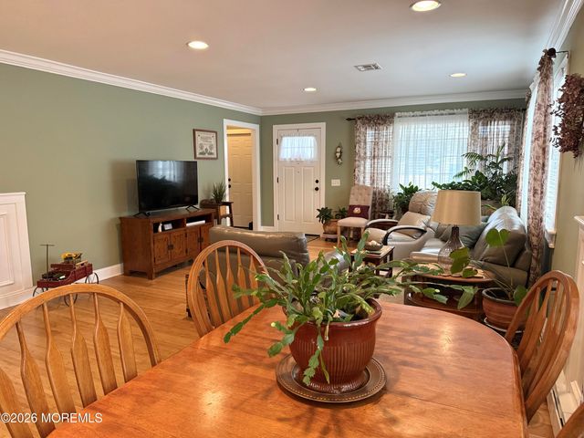 3 Woodstock Drive, Toms River, NJ 08757