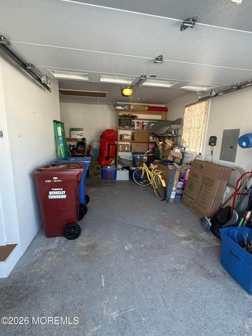 3 Woodstock Drive, Toms River, NJ 08757