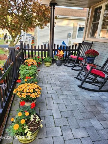 3 Woodstock Drive, Toms River, NJ 08757