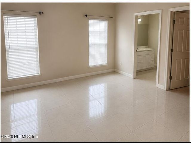 6188 PETTIFORD Drive W, Jacksonville, FL 32209