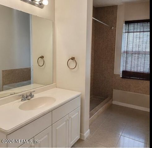 6188 PETTIFORD Drive W, Jacksonville, FL 32209