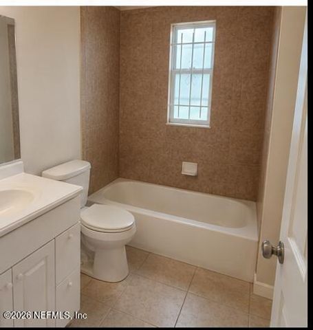 6188 PETTIFORD Drive W, Jacksonville, FL 32209