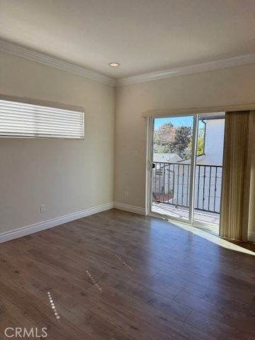 17647 Hamlin, Lake Balboa, CA 91406