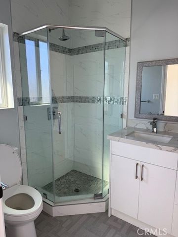 17647 Hamlin, Lake Balboa, CA 91406