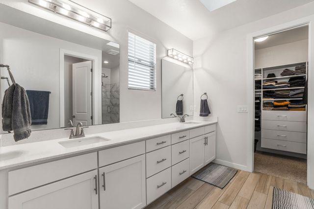 1963 Castle Peak Loop NE, Rio Rancho, NM 87144