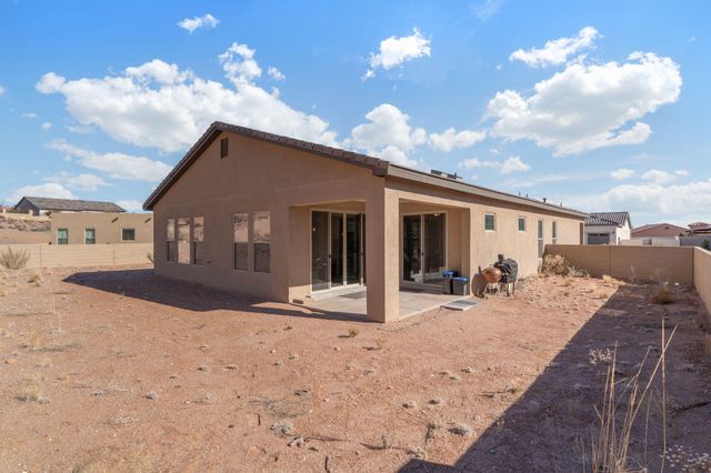 1963 Castle Peak Loop NE, Rio Rancho, NM 87144