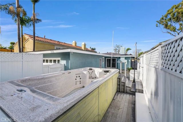 612 33rd, Manhattan Beach, CA 90266