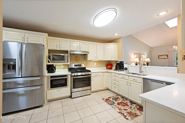 13 Kent Court, Crossville, TN 38558