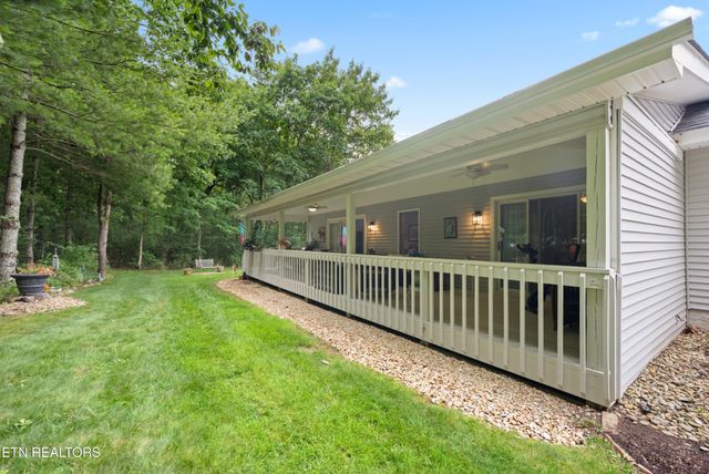 13 Kent Court, Crossville, TN 38558