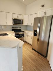 2445 SW 18th Ter 711, Fort Lauderdale, FL 33315