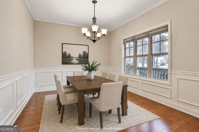 120 Meadow View Glen, Newnan, GA 30265