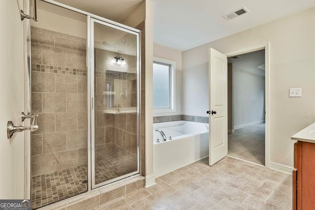 120 Meadow View Glen, Newnan, GA 30265