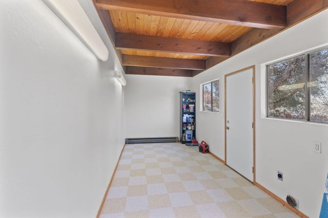 1440 NE 10th Street, Grants Pass, OR 97526