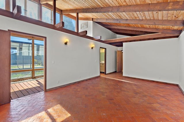 1440 NE 10th Street, Grants Pass, OR 97526