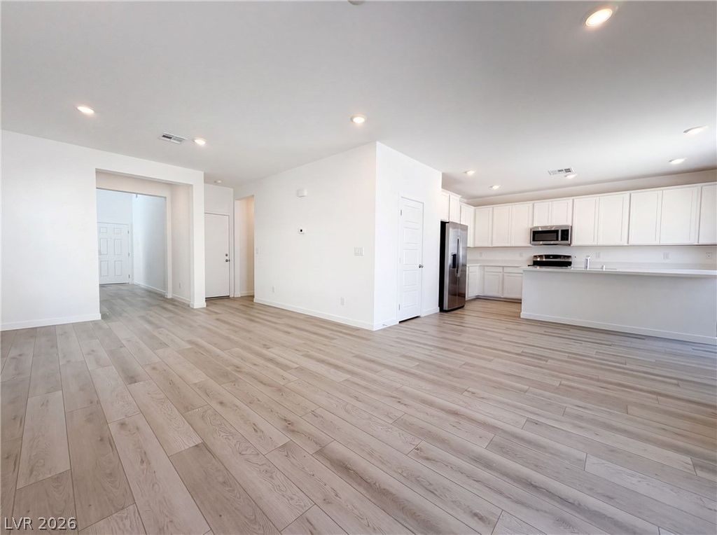 8364 Caldera Hills Avenue, Las Vegas, NV 89147 — photo 2