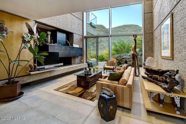 7474 N Catalina Ridge Drive, Tucson, AZ 85718