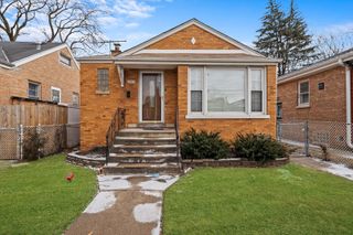 14315 S Lowe Avenue, Riverdale, IL 60827