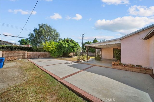 18427 San Fernando Mission, Porter Ranch, CA 91326