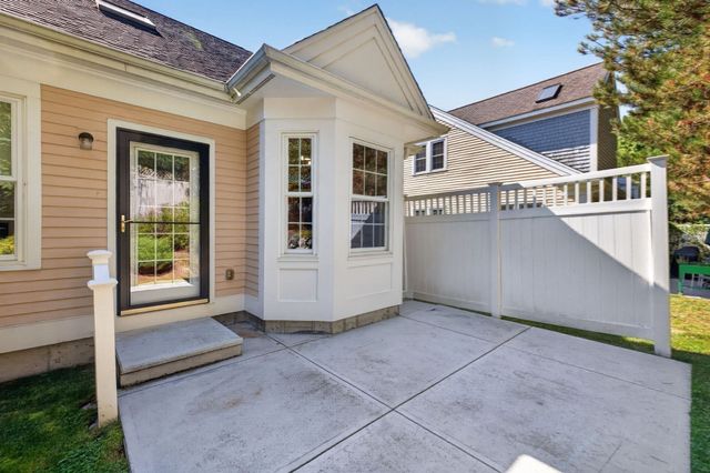 341 Godfrey Dr 341, Norton, MA 02766
