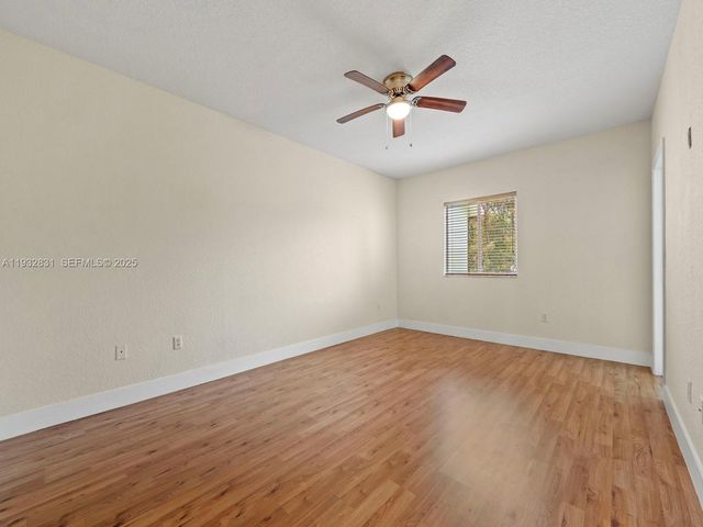 1947 SE 24th Ter, Homestead, FL 33035