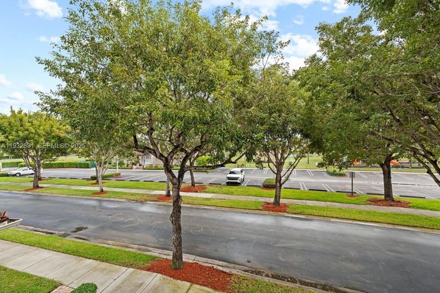 1947 SE 24th Ter, Homestead, FL 33035