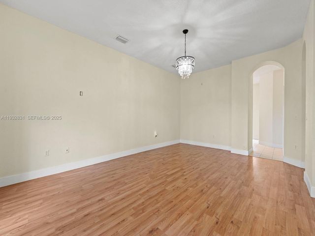 1947 SE 24th Ter, Homestead, FL 33035