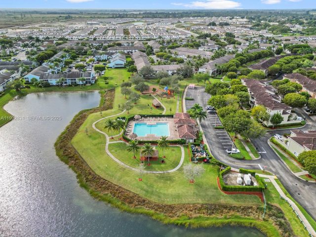 1947 SE 24th Ter, Homestead, FL 33035