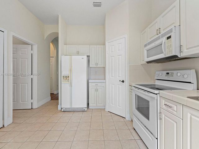 1947 SE 24th Ter, Homestead, FL 33035