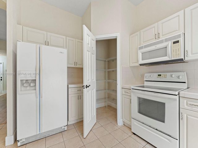 1947 SE 24th Ter, Homestead, FL 33035