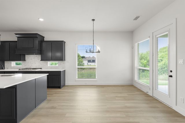 412 Hidden Cove Drive, Desoto, TX 75115