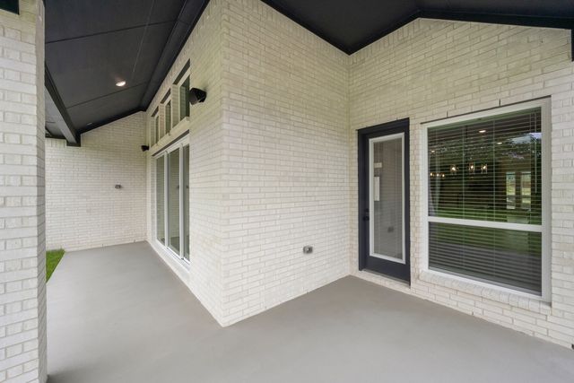 412 Hidden Cove Drive, Desoto, TX 75115