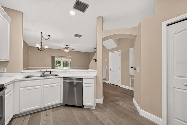 4319 DEERMONT CIRCLE, Tampa, FL 33624