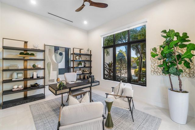 450 NE 10th Street, Boca Raton, FL 33432
