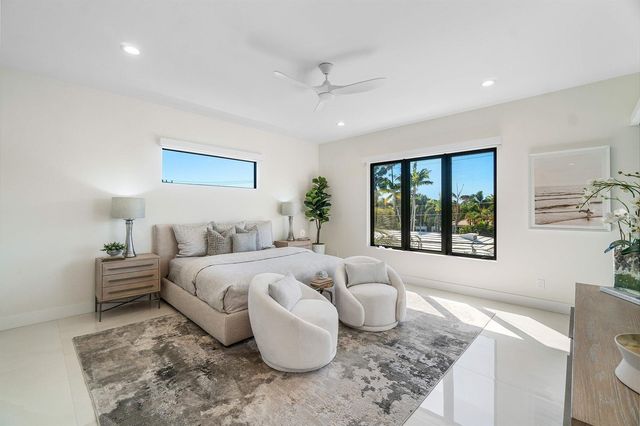 450 NE 10th Street, Boca Raton, FL 33432