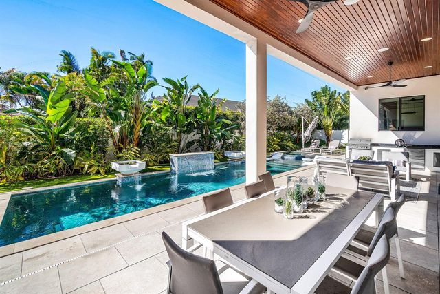 450 NE 10th Street, Boca Raton, FL 33432