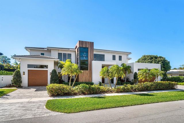 450 NE 10th Street, Boca Raton, FL 33432