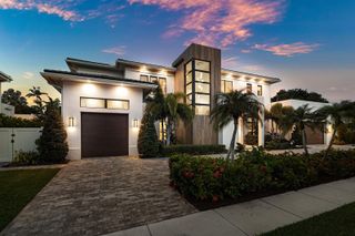 450 NE 10th Street, Boca Raton, FL 33432