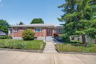 14 Coolidge St, Everett, MA 02149