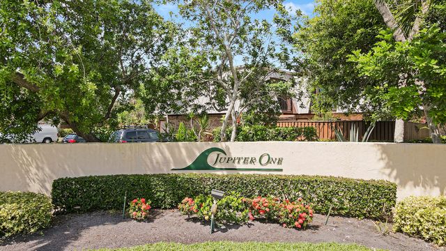 1420 Ocean Way, Jupiter, FL 33477