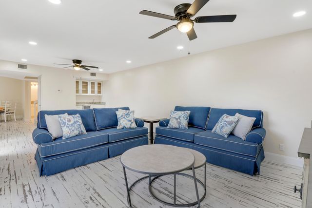 1420 Ocean Way, Jupiter, FL 33477