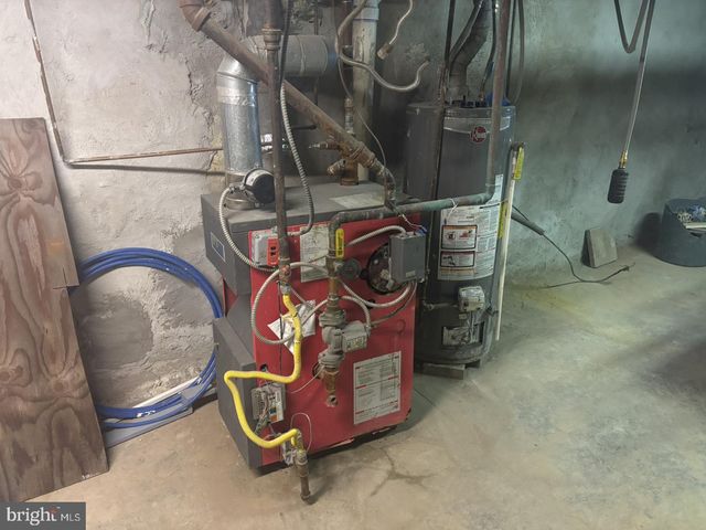 5965 SPRINGFIELD AVE, Philadelphia, PA 19143