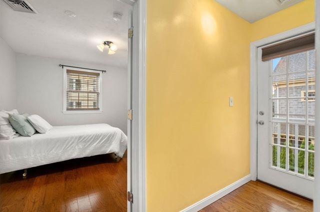 104 Crescent 1, Waltham, MA 02453