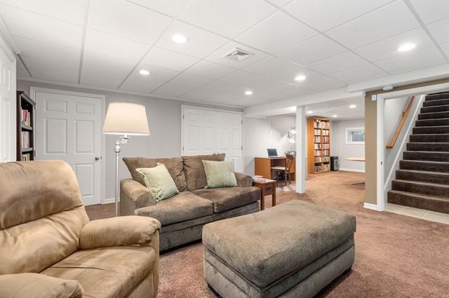 104 Crescent 1, Waltham, MA 02453