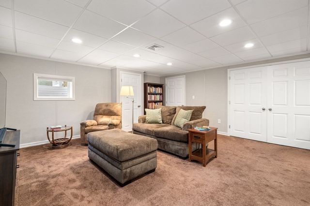 104 Crescent 1, Waltham, MA 02453