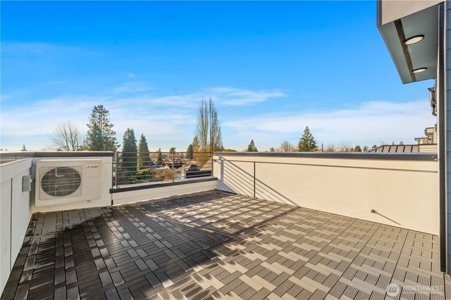 1208 A NW 83rd Street, Seattle, WA 98117