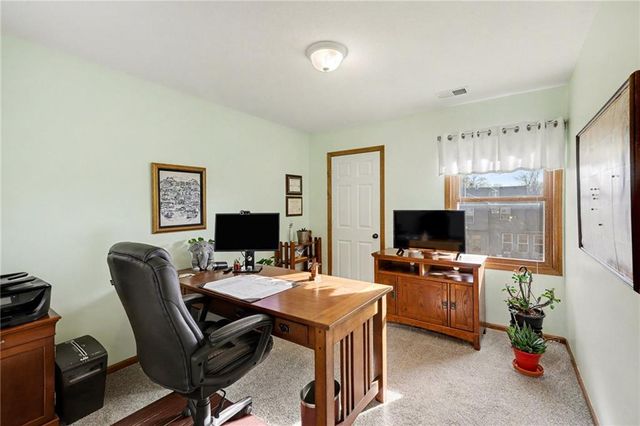 15263 W 147th Drive, Olathe, KS 66062