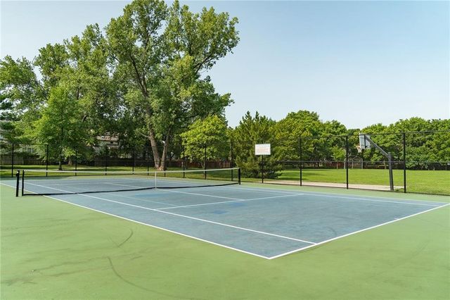 15263 W 147th Drive, Olathe, KS 66062